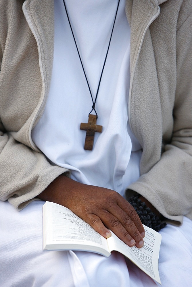 Catholic nun with prayer book, Paris, France, Europe