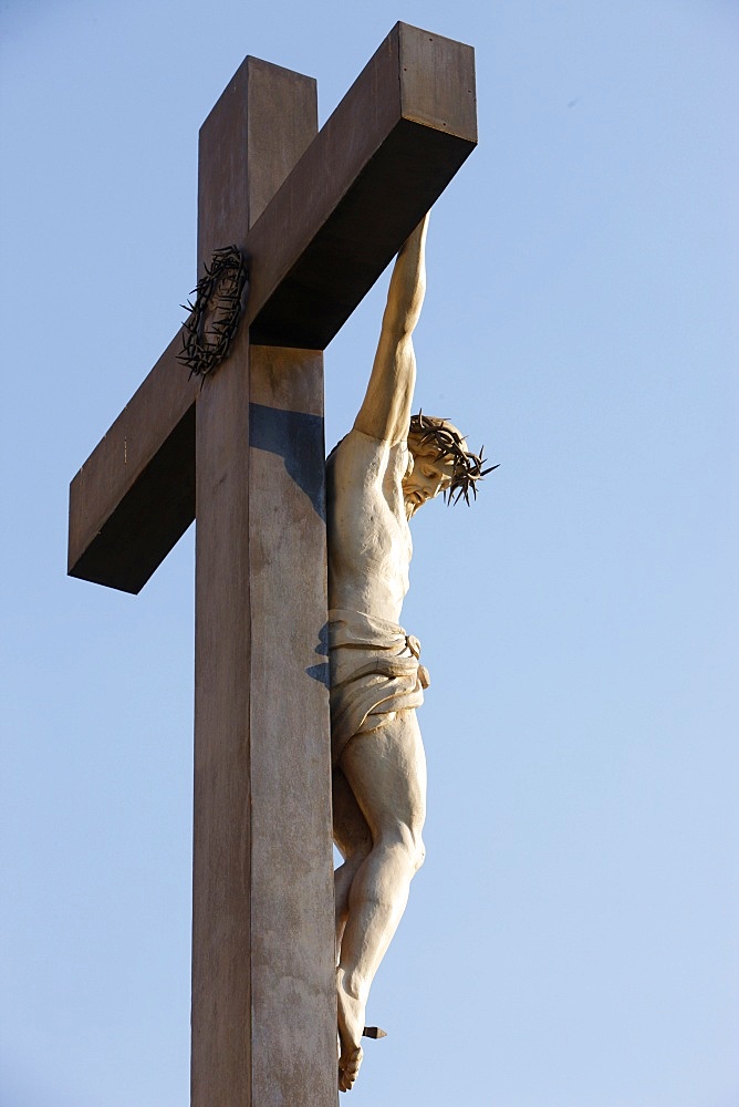 The 19th century calvary outside Notre-Dame des Doms cathedral, Avignon, Vaucluse, France, Europe