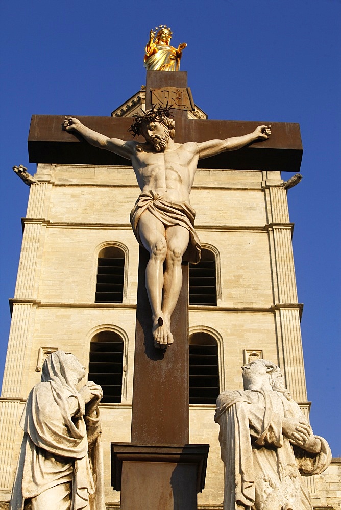 Calvary outside Avignon Cathedral, Vaucluse, France, Europe