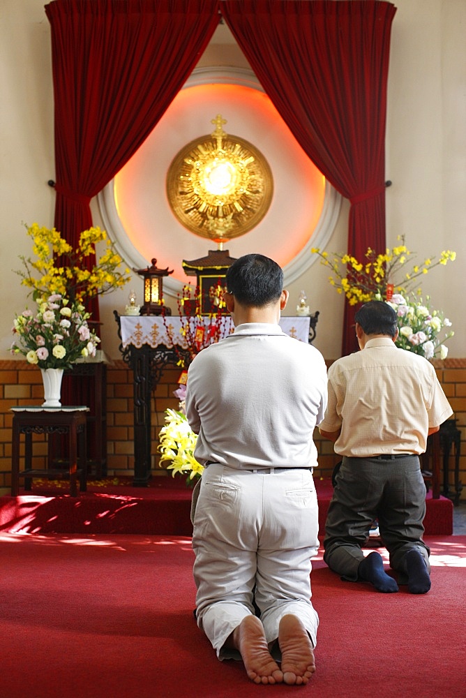 Holy sacrament adoration, Ho Chi Minh City, Vietnam, Indochina, Southeast Asia, Asia