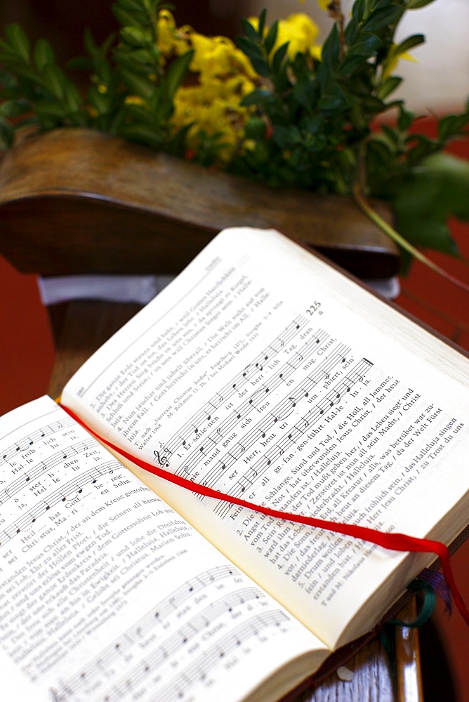 Psalms in a church, Aggsbach, Austria, Europe