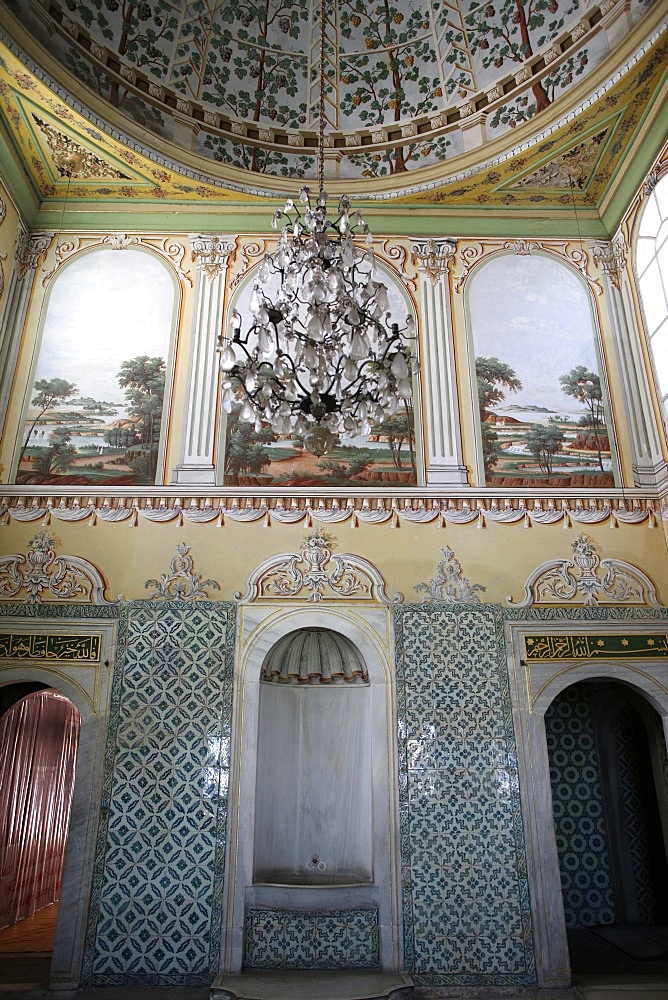 Queen Mother's apartment, The Harem, Topkapi Palace, UNESCO World Heritage Site, Istanbul, Turkey, Europe