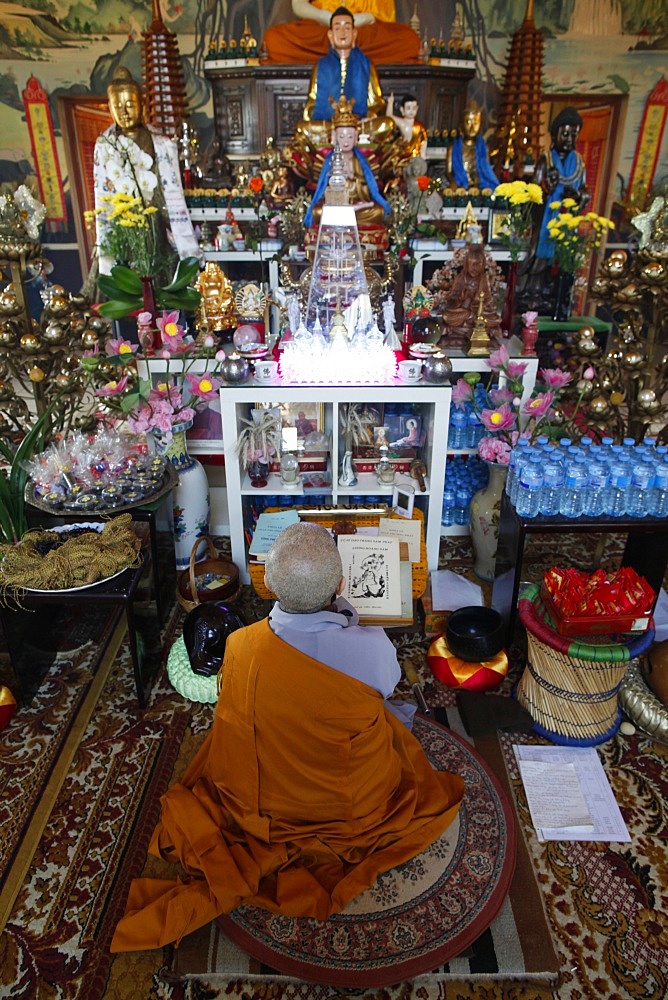 Buddhist ceremony, Tu An Buddhist temple, Saint-Pierre-en-Faucigny, Haute Savoie, France, Europe