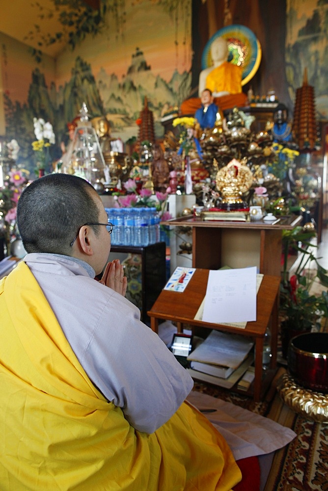 Buddhist ceremony, Tu An Buddhist temple, Saint-Pierre-en-Faucigny, Haute Savoie, France, Europe