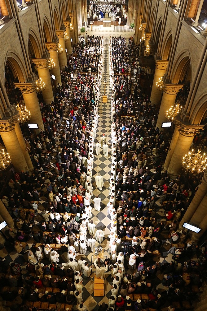 Chrism mass (Easter Wednesday) in Notre Dame Cathedral, Paris, France, Europe