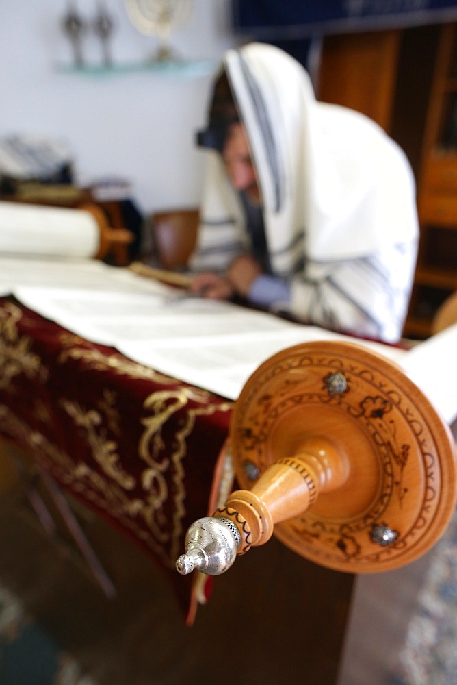 Reading the Torah in a synagogue, Paris, France, Europe