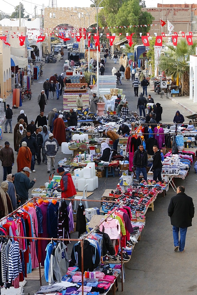 Douz weekly market, Kebili, Tunisia, North Africa, Africa