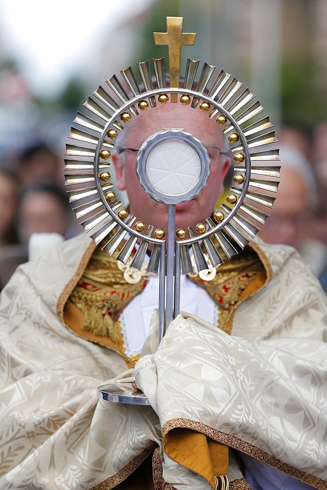 Catholic procession, Villemomble, Seine-Saint-Denis, France, Europe