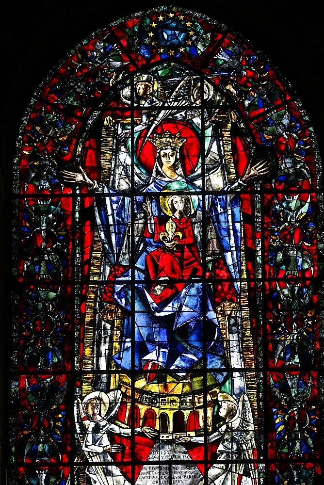 Stained glass window of Our Lady of Strasbourg by Max Ingrand, Our Lady of Strasbourg Cathedral, Strasbourg, Alsace, France, Europe