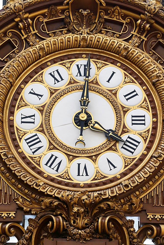 Giant ornamental clock, Musee d'Orsay, Paris, France, Europe