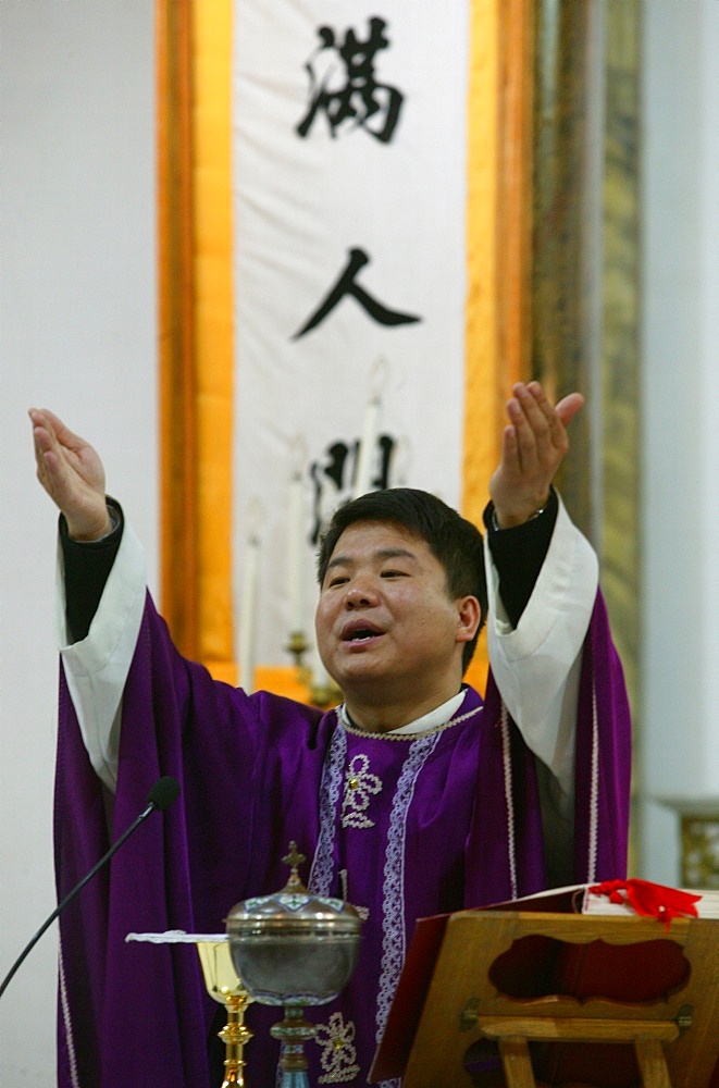 Catholic Mass, St  Joseph's church, Beijing, China, Asia