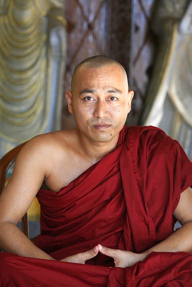 Monk, Dharmikarama Burmese temple, Penang, Malaysia, Southeast Asia, Asia