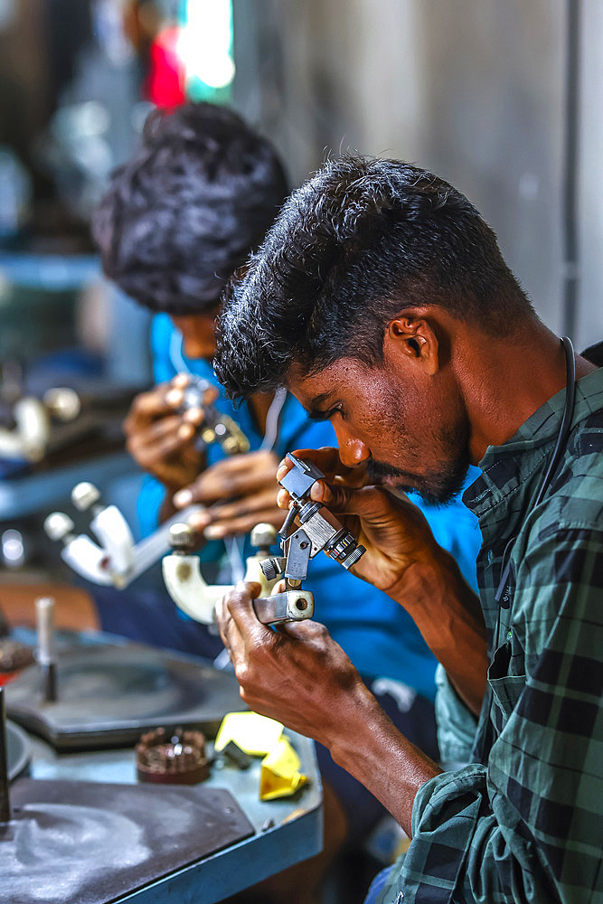 Diamond polishing workshop in a village near Dediapada in Narmada district, Gujarat, India, Asia