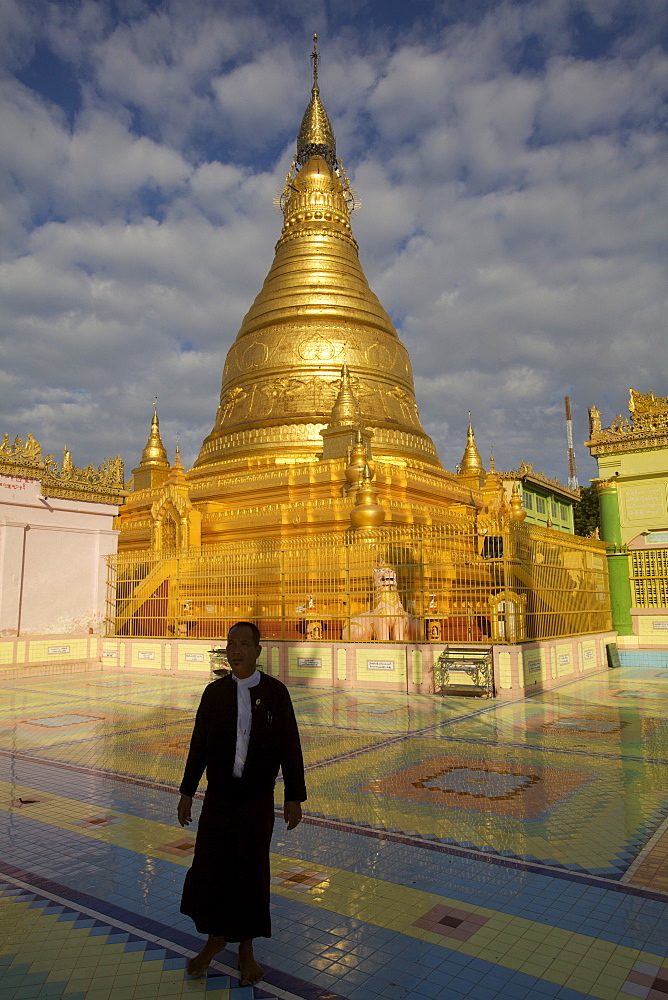 The main temple of Sagaing, Myanmar (Burma), Asia