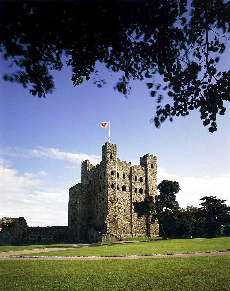 Keep from inside inner bailey, Rochester Castle, Kent, England, United Kingdom, Europe



