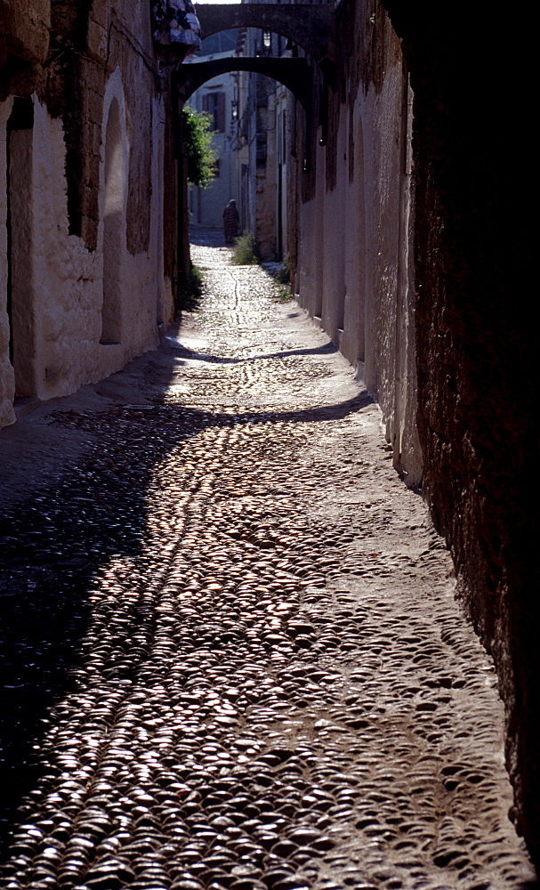 Street in the Old Town, Rhodes Town, Rhodes, Dodecanese, Greek Islands, Greece, Europe