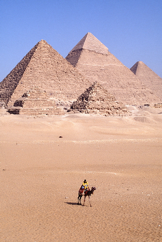 Pyramids, UNESCO World Heritage Site, Giza, near Cairo, Egypt, North Africa, Africa