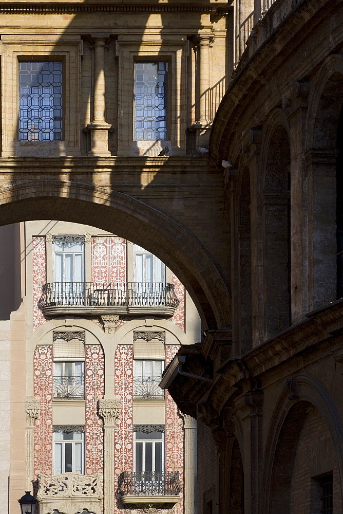 Bridge linking Valencia Cathedral to Basilica de Virgen de Los Desamparados, Valencia, Spain, Europe