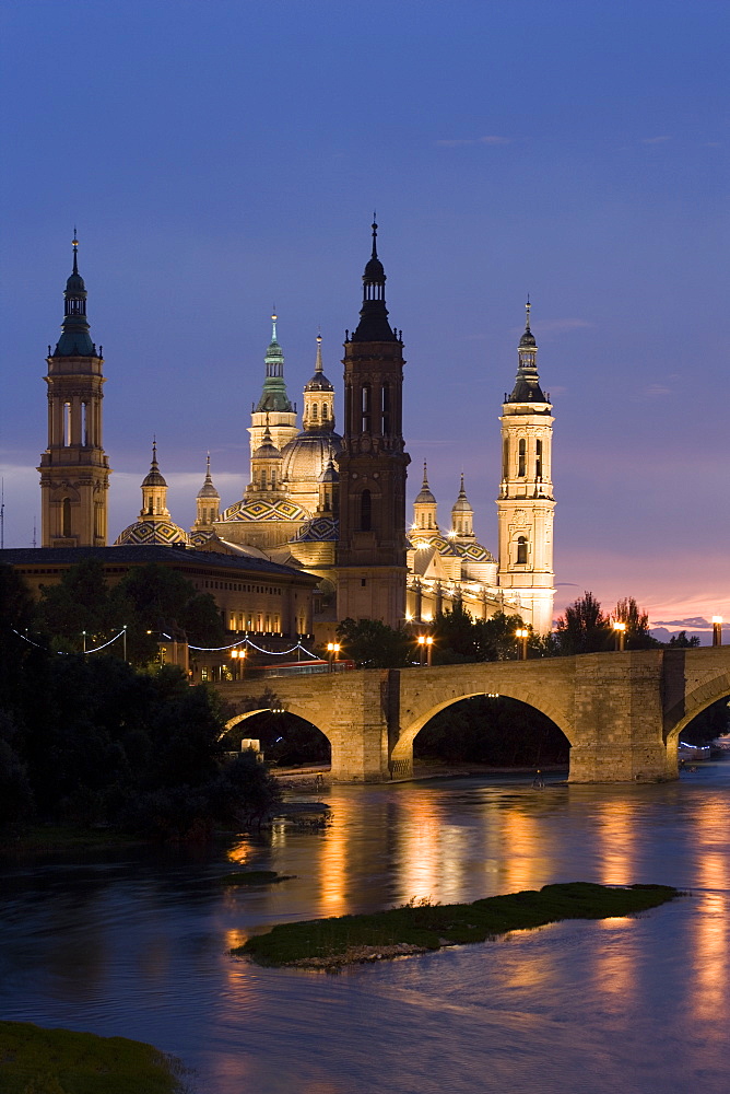 Basilica-Cathedral of Our Lady of the Pillar, Zaragoza, Aragon, Spain, Europe