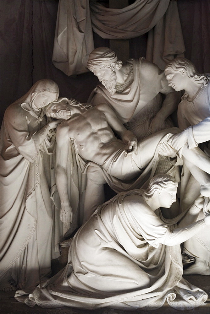 Deposition by Daniele da Volterra in a side chapel. Trinita dei Monti, Rome, Lazio, Italy, Europe