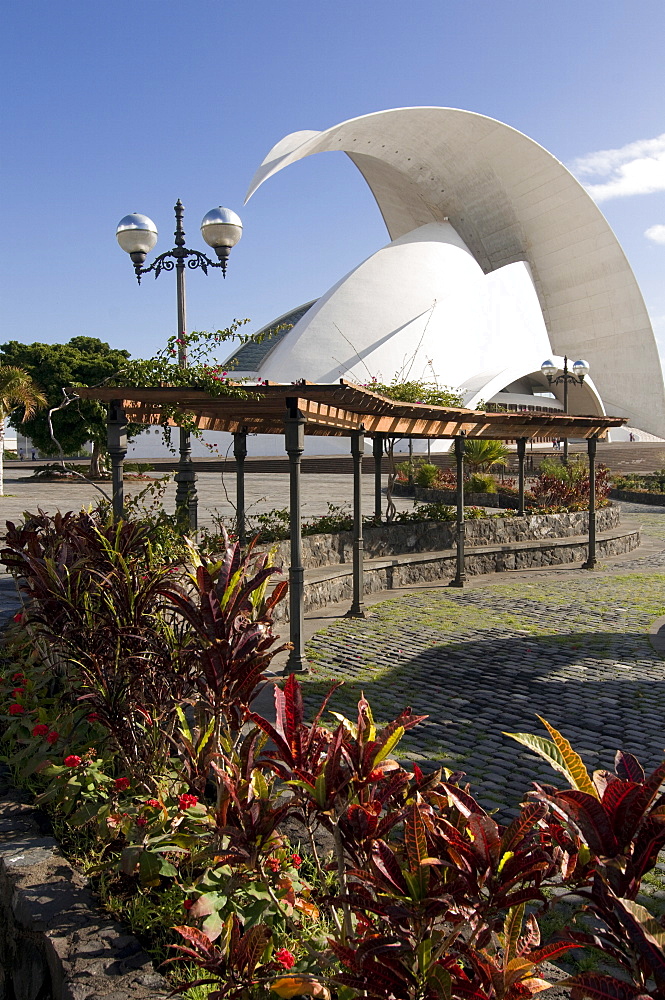 The Opera of Santa Cruz de Tenerife (Auditorio de Tenerife) by Santiago Calatrava, Santa Cruz, Tenerife, Canary Islands, Spain, Europe