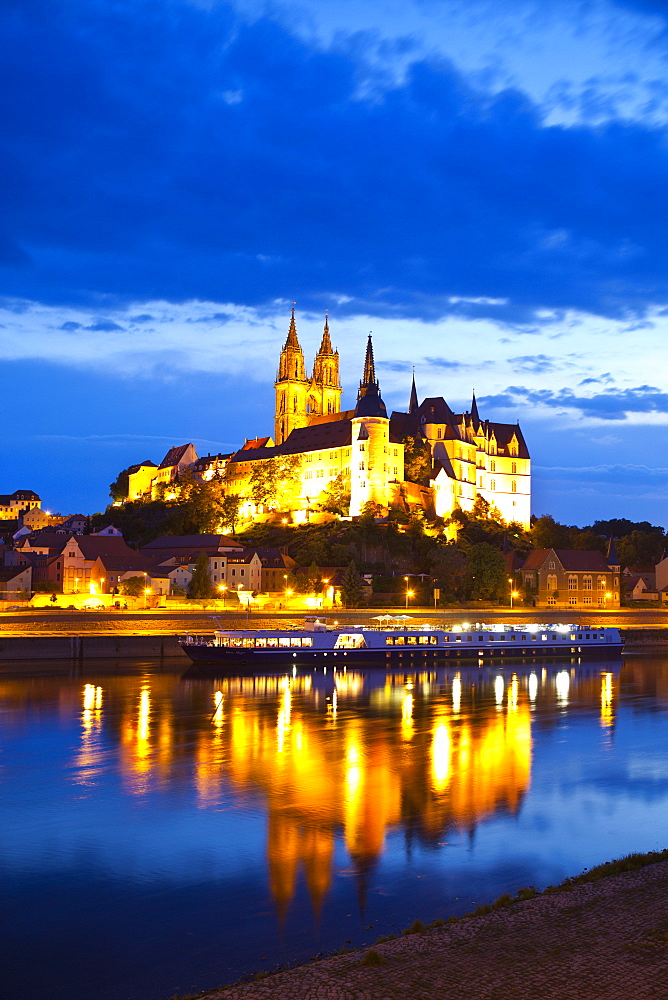 Castle of Meissen at night above the River Elbe, Saxony, Germany, Europe