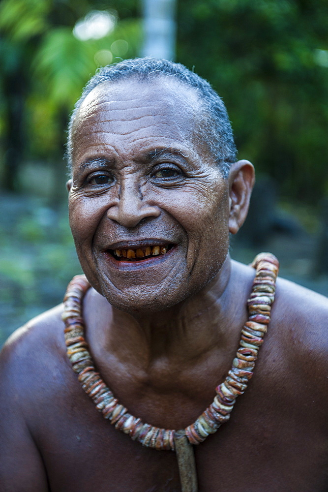 Old islander on the Island of Yap, Federated States of Micronesia, Caroline Islands, Pacific