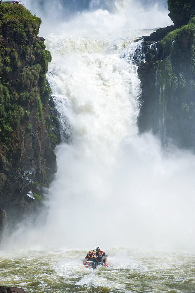 Foz de Iguazu (Iguacu Falls), Iguazu National Park, UNESCO World Heritage Site, Argentina, South America 