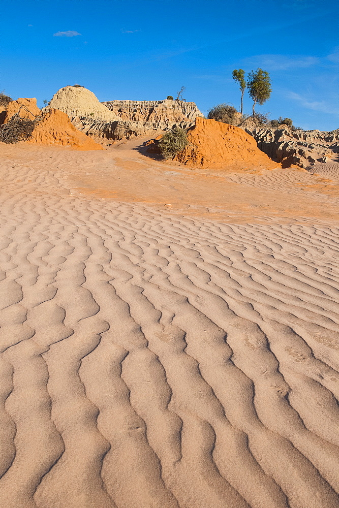 Walls of China, a series of Lunettes in the Mungo National Park, part of the Willandra Lakes Region, UNESCO World Heritage Site, Victoria, Australia, Pacific