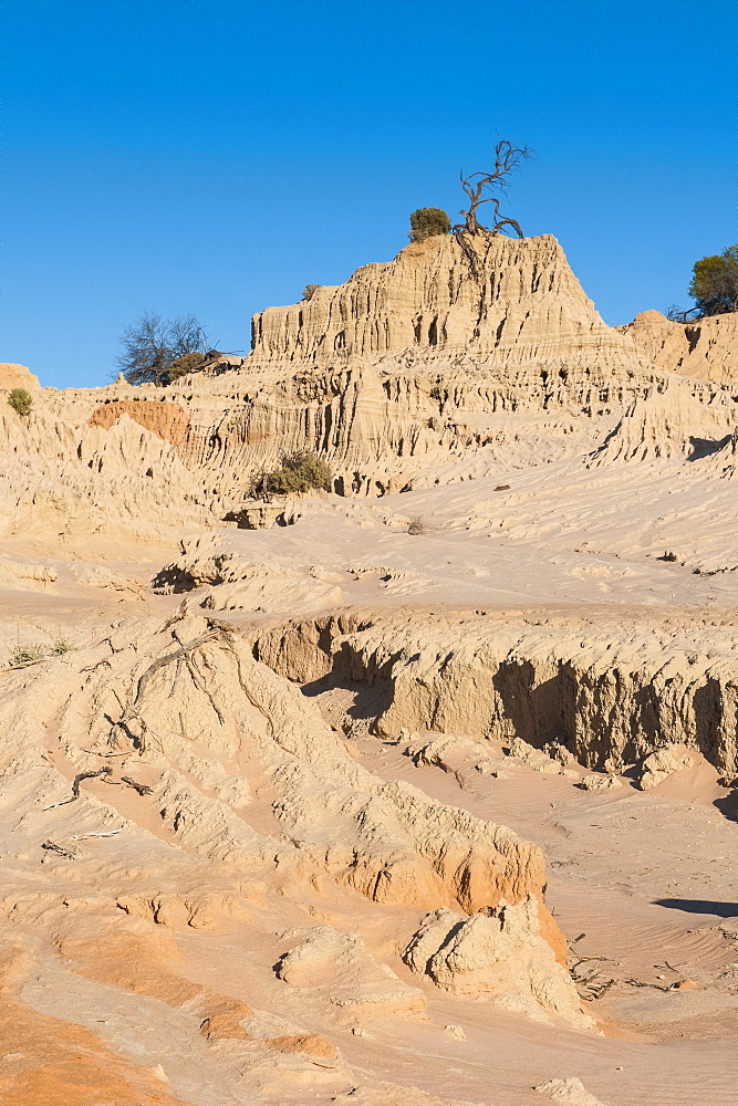 Walls of China, a series of Lunettes in the Mungo National Park, part of the Willandra Lakes Region, UNESCO World Heritage Site, Victoria, Australia, Pacific