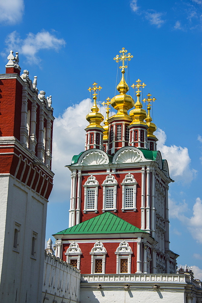 Golden domes in the Novodevichy Convent, Moscow, Russia, Europe