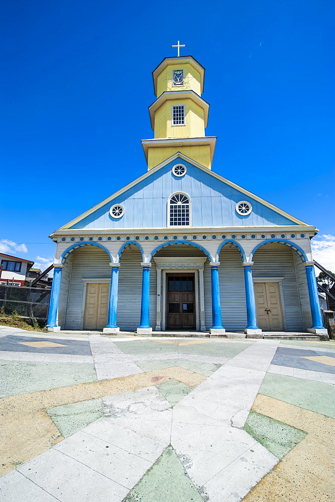 Iglesia San Carlos de Chonchi, UNESCO World Heritage Site, Chonchi, Chiloe, Chile, South America 