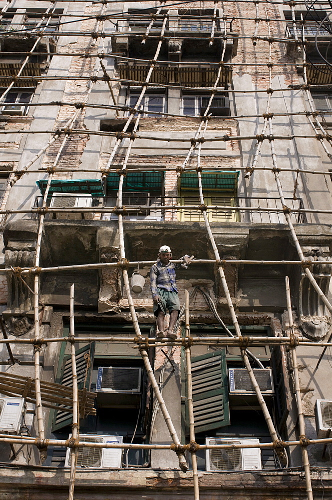 Dangerous scaffolding, Kolkata, West Bengal, India, Asia