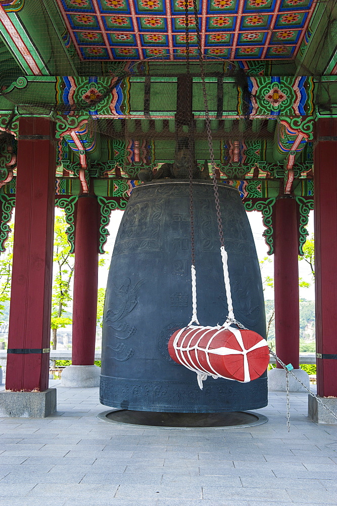 Peace bell at the high security border between South and North Korea, Panmunjom, South Korea, Asia