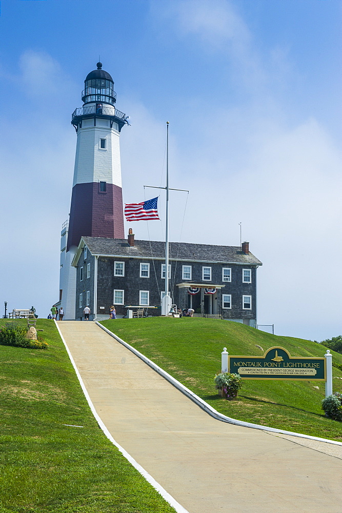 Montauk Point Lighthouse, Montauk Point State Park, the Hamptons, Long Island, New York State, United States of America, North America