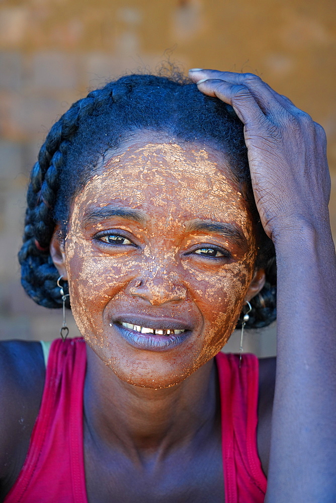 Local woman in Bekopaka village, Tsingy de Bemaraha National Park, Melaky Region, Western Madagascar, Africa