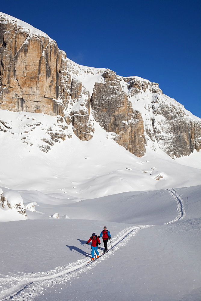 Ski touring, ski mountaineering in the Dolomites, Piz Boe, eastern Alps, Bolzano, South Tyrol, Italy, Europe