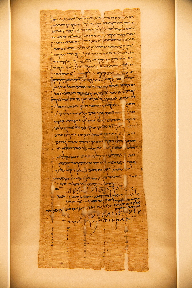 Bar Kokhba, original Dead Sea Scroll 5/6 Hev44, 134 CE, a deed with 4 signatures