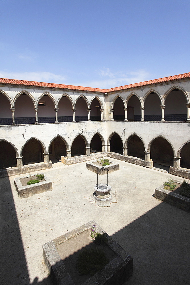 Washing cloister (Claustro da Lavagem), Convent of Christ, UNESCO World Heritage Site, Tomar, Ribatejo, Portugal, Europe