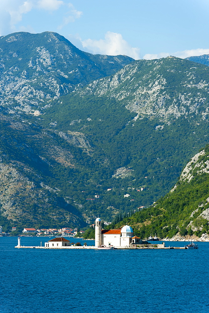 Gospa od Skrpjela (Our Lady of the Rock) island, Bay of Kotor, UNESCO World Heritage Site, Montenegro, Europe