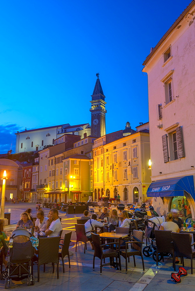 Tartinijev trg (Tartini Square), Church of St. George (Cerkev sv. Jurija), Old Town, Piran, Primorska, Slovenian Istria, Slovenia, Europe