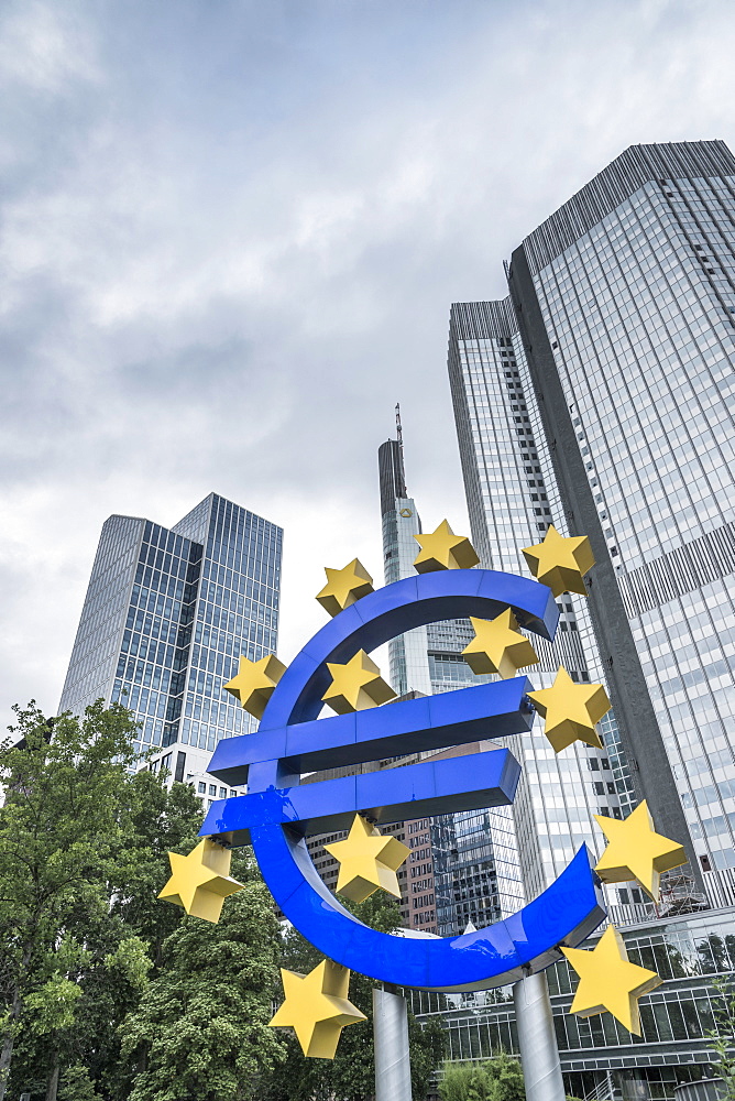 Eurotower, former seat of the European Central Bank, and Euro Symbol, Frankfurt am Main, Hesse, Germany, Europe