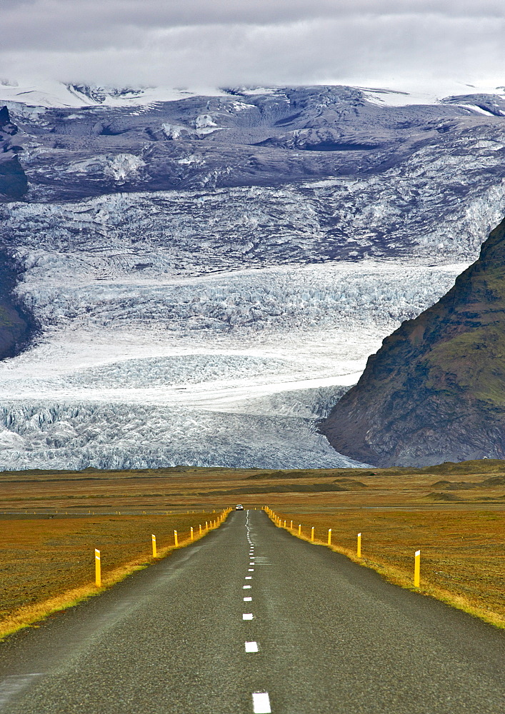 The ring road and slopes of Iceland's highest mountain Hvannadalshnukur, 2110m, part of Oraefajokull glacier, in the southeast, Iceland, Polar Regions