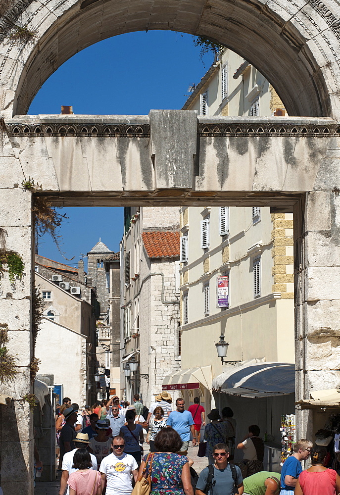 The Silver Gate (East Gate) to Diocletian's Palace, UNESCO World Heritage Site, Split, Adriatic Coast, Croatia, Europe