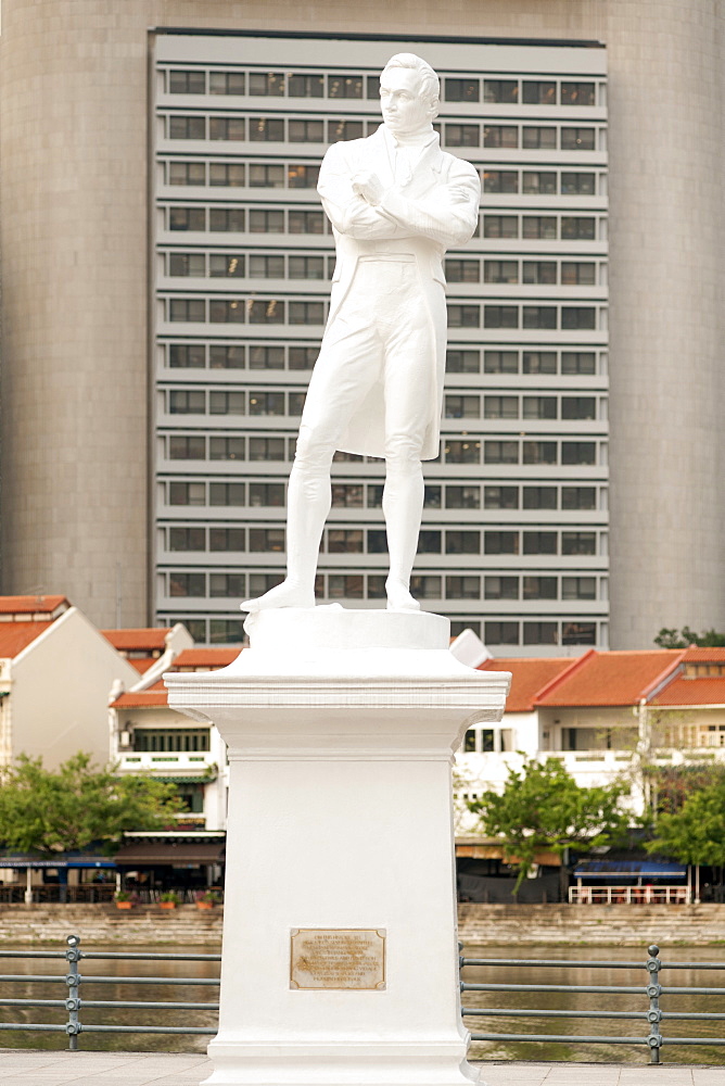 Statue of Sir Stamford Raffles at Boat Quay in Singapore.