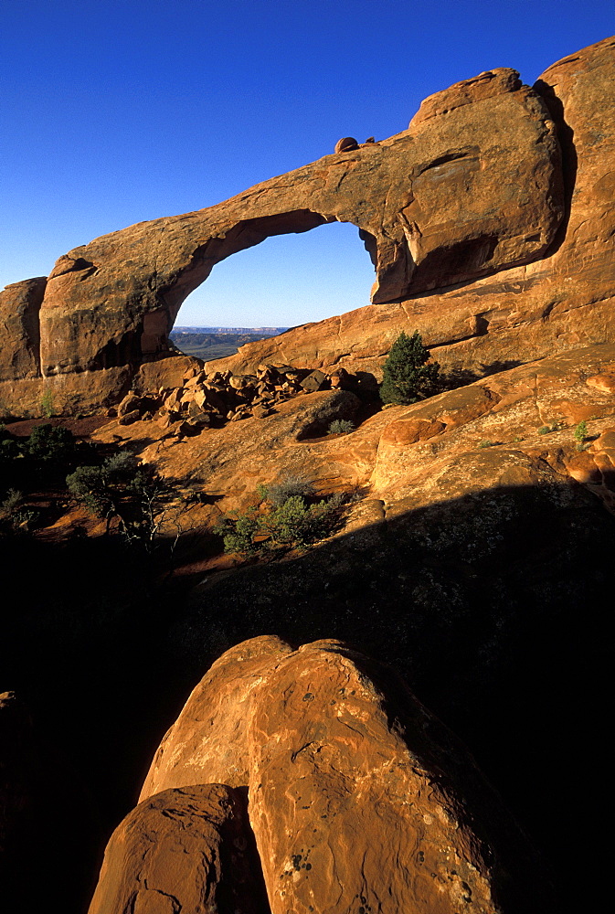 Skyline Arch, Arches National Park, Utah, Usa

'Skyline Arch', one of the sandstone landforms in this spectacular park of eroded formations, including over 2000 arches