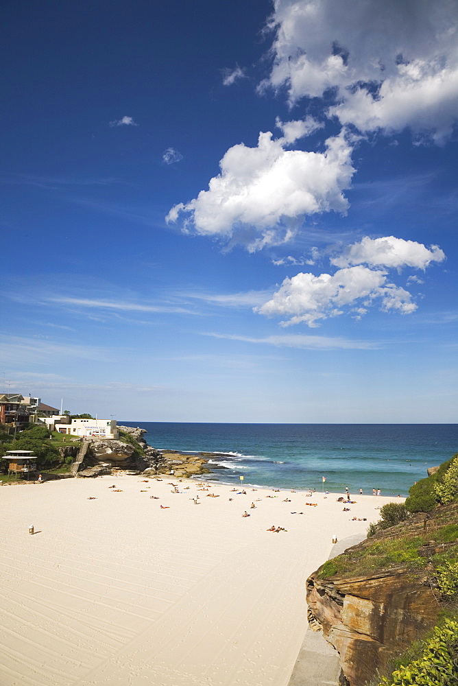 The fashionable beach at Tamarama, the sought-after district between Bondi and Bronte in the Eastern Suburbs, Tamarama, Sydney, New South Wales, Australia, Pacific