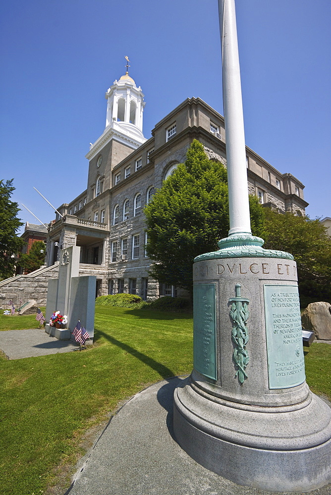 World War I and World War II on left, memorials outside the City Hall on Broadway in historic Newport, Rhode Island, New England, United States of America, North America