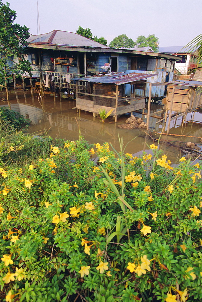 Stilt houses on the Rejang River, Sarikei, north west Borneo, Sarawak, Malaysia