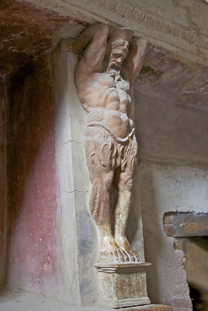 Terracotta Telamons in the Tepidarium in the Forum Baths, Pompeii, UNESCO World Heritage Site, Campania, Italy, Europe